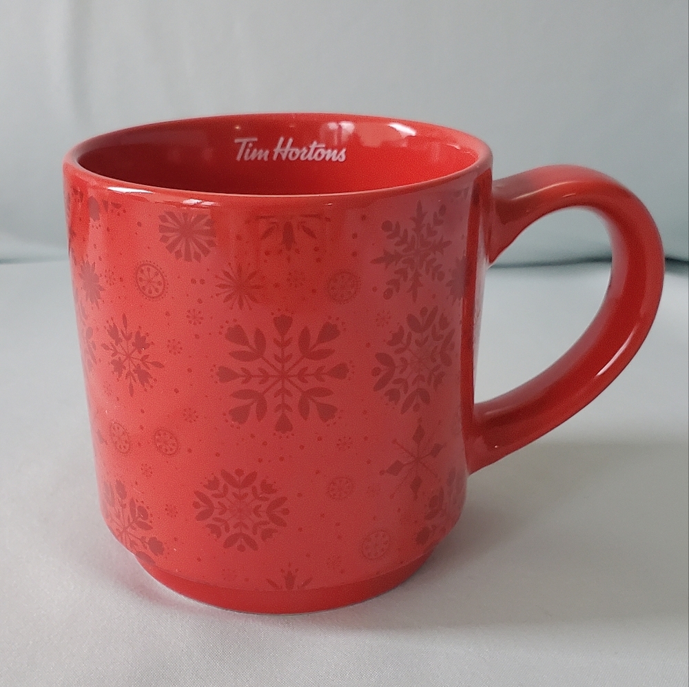 Tim Hortons Canada Collectible 2021 Glossy Red Snowflake Mug